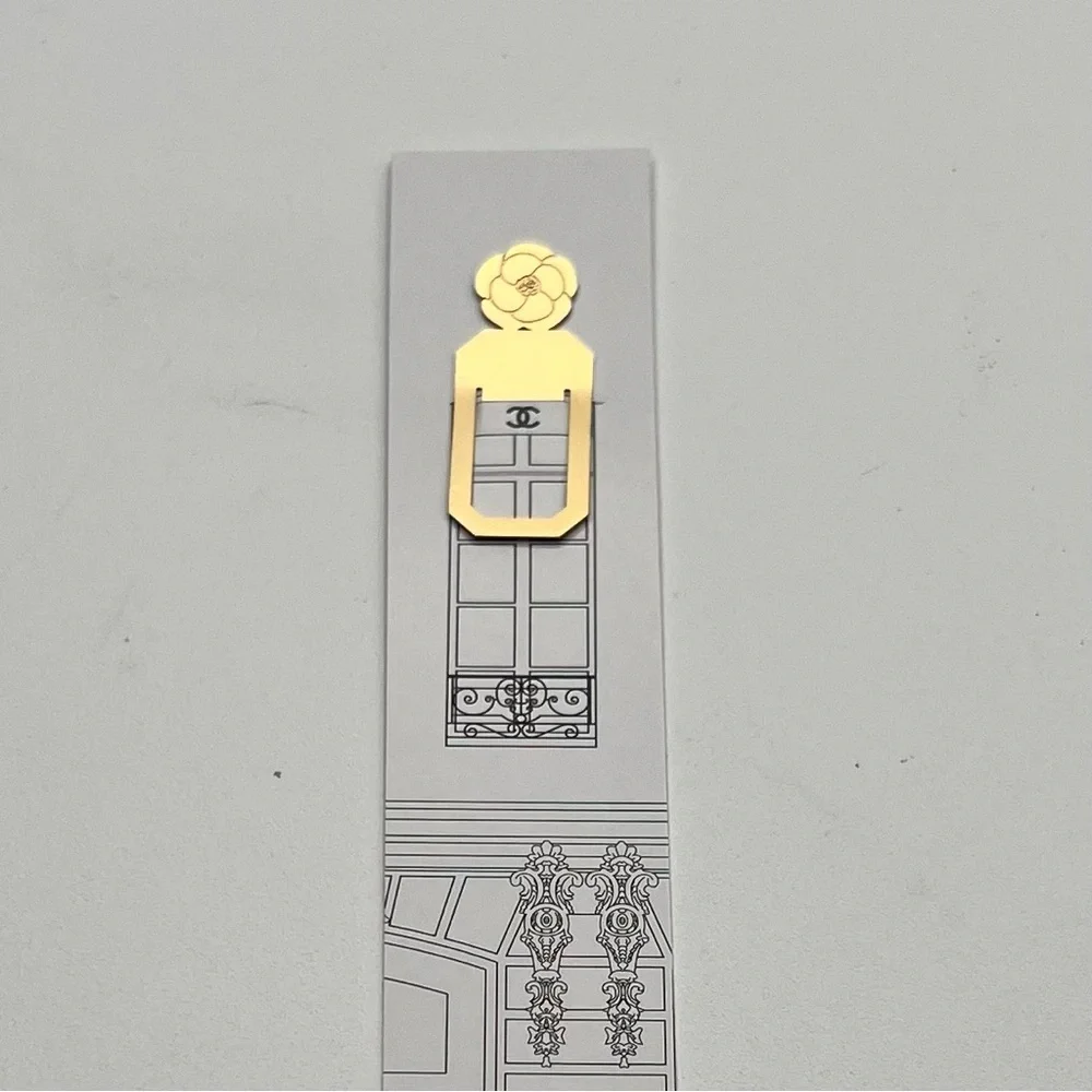 CHANEL luxurious bookmark
